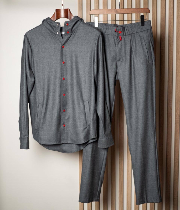 МУЖСКОЙ КОСТЮМ KITON 