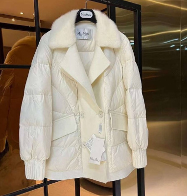 КУРТКА MAX MARA