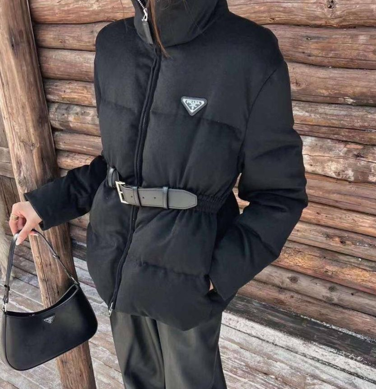 ПУХОВИК PRADA 