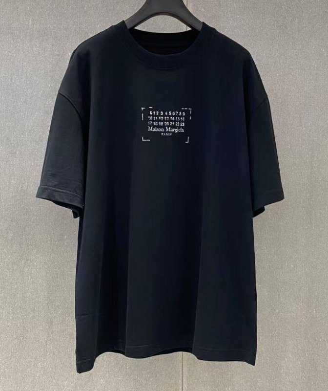 МУЖСКАЯ ФУТБОЛКА MAISON MARGIELA 