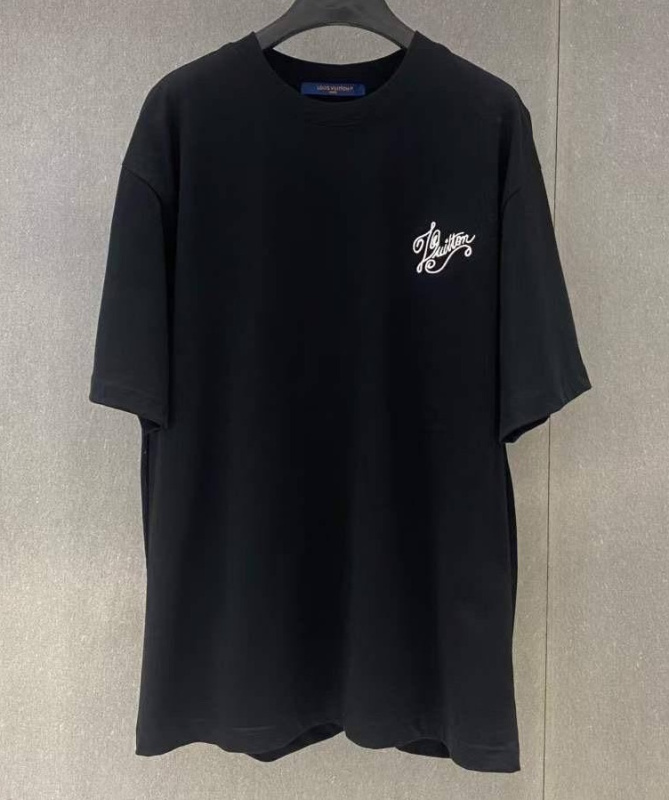 МУЖСКАЯ ФУТБОЛКА LOUIS VUITTON  