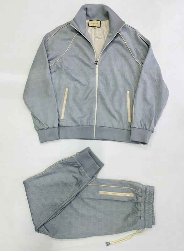 МУЖСКОЙ КОСТЮМ GUCCI 