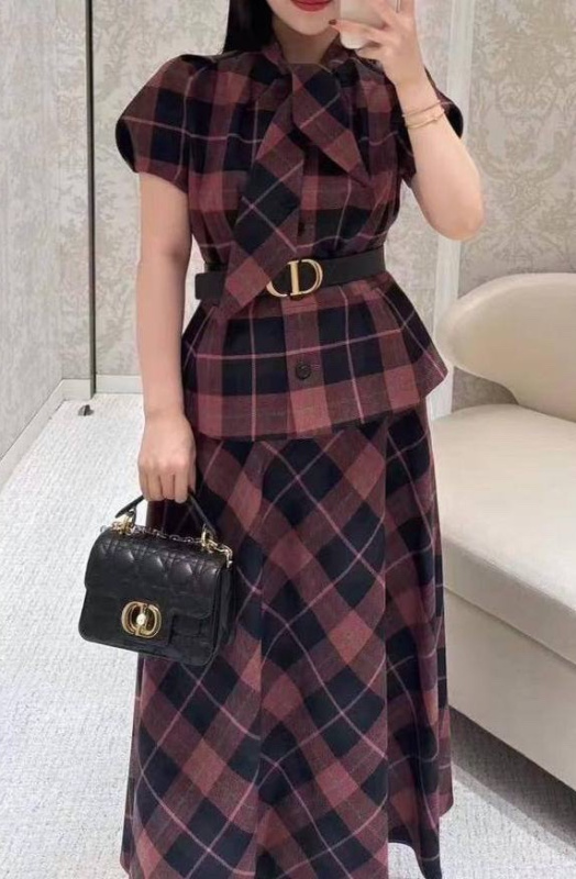 КОСТЮМ CHRISTIAN DIOR 