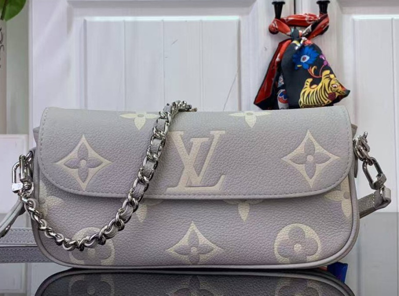СУМКА LOUIS VUITTON 