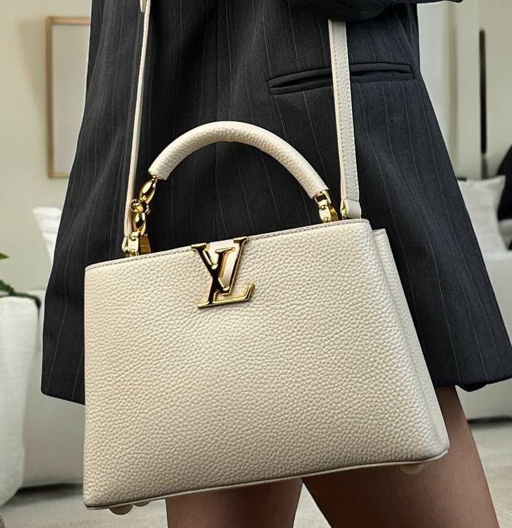 СУМКА LOUIS VUITTON CAPUCINES 