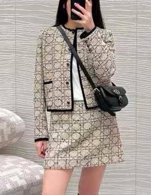 КОСТЮМ CHRISTIAN DIOR 