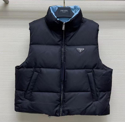 ЖИЛЕТ PRADA