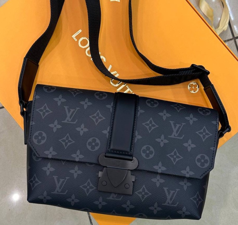 МУЖСКАЯ СУМКА МЕССЕНДЖЕР LOUIS VUITTON 