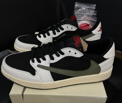 КРОССОВКИ NIKE 