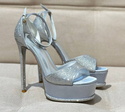 БОСОНОЖКИ RENE CAOVILLA 