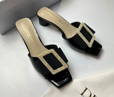 ШЛЕПКИ CHRISTIAN DIOR 
