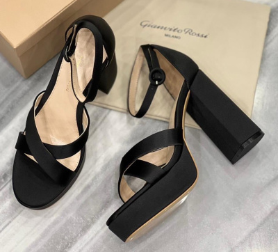 БОСОНОЖКИ GIANVITI ROSSI 