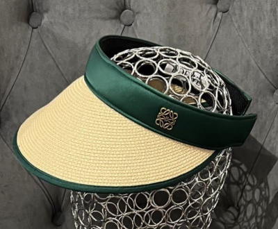 КОЗЫРЕК LOEWE 