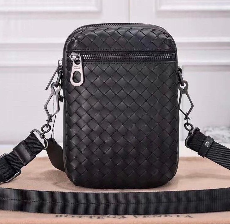 МУЖСКАЯ СУМКА МЕССЕНДЖЕР BOTTEGA VENETA 