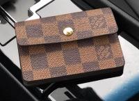 ВИЗИТНИЦА LOUIS VUITTON