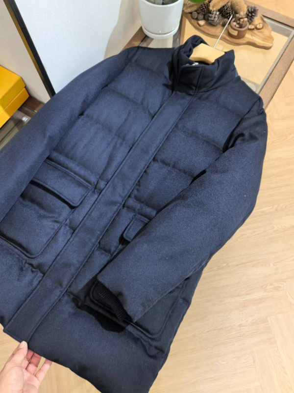 МУЖСКОЙ ПУХОВИК LORO PIANA 