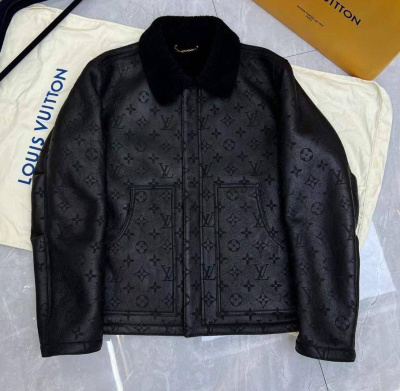 МУЖСКАЯ ДУБЛЕНКА LOUIS VUITTON 