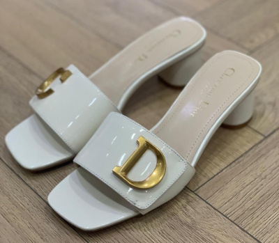 ШЛЕПКИ CHRISTIAN DIOR 