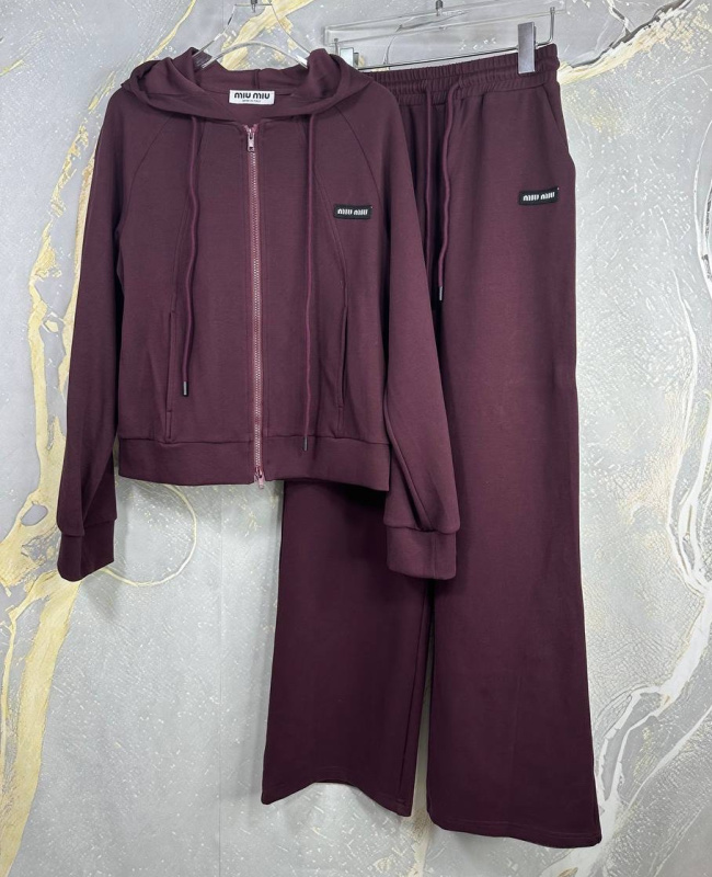 КОСТЮМ MIU MIU 