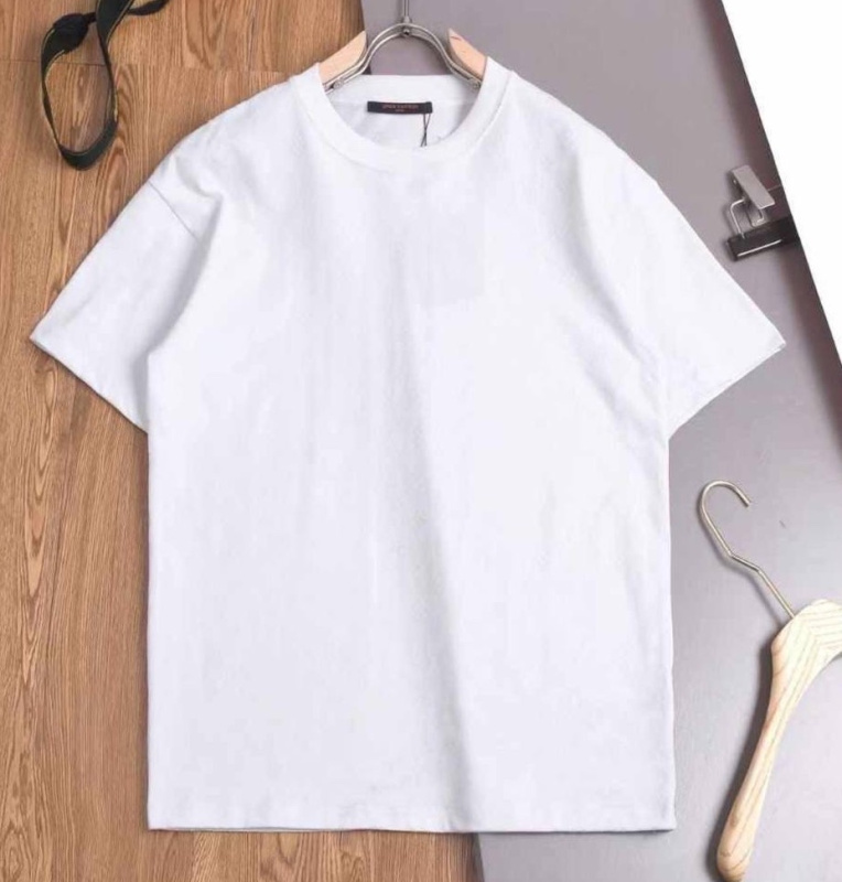 МУЖСКАЯ ФУТБОЛКА LOUIS VUITTON 