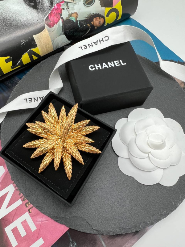 БРОШЬ CHANEL