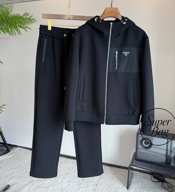 МУЖСКОЙ КОСТЮМ PRADA 