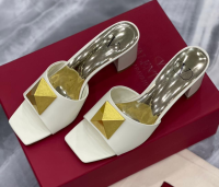 БОСОНОЖКИ VALENTINO