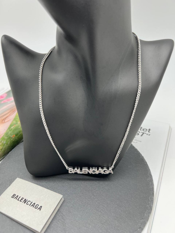 КОЛЬЕ BALENCIAGA