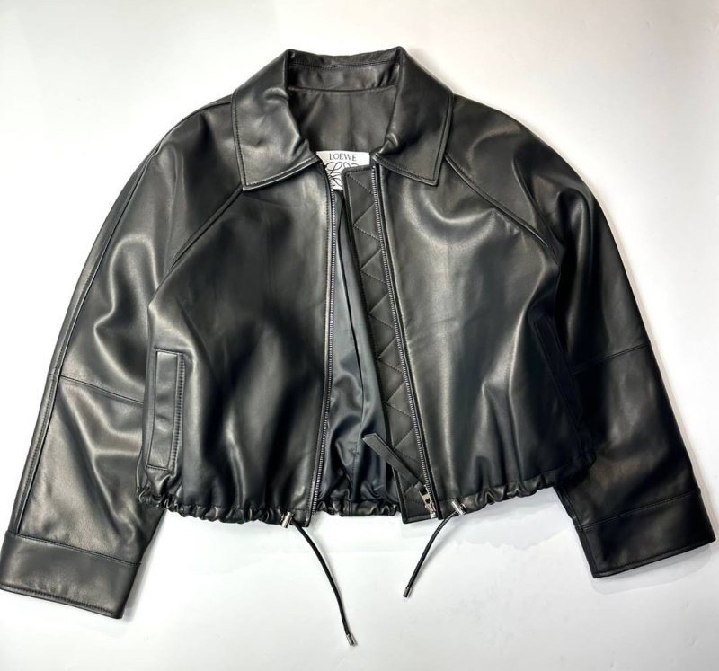 КУРТКА LOEWE 