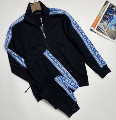 МУЖСКОЙ КОСТЮМ LOUIS VUITTON 