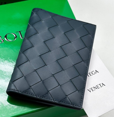 МУЖСКАЯ ОБЛОЖКА НА ПАСПОРТ BOTTEGA VENETA 