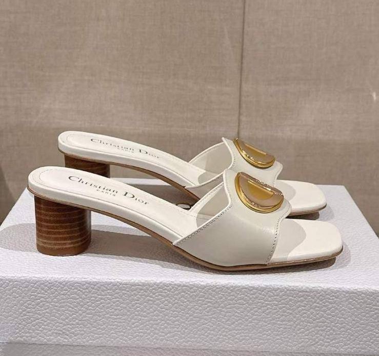 ШЛЕПКИ CHRISTIAN DIOR 