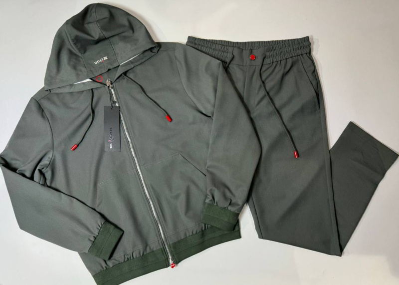 МУЖСКОЙ КОСТЮМ KITON 