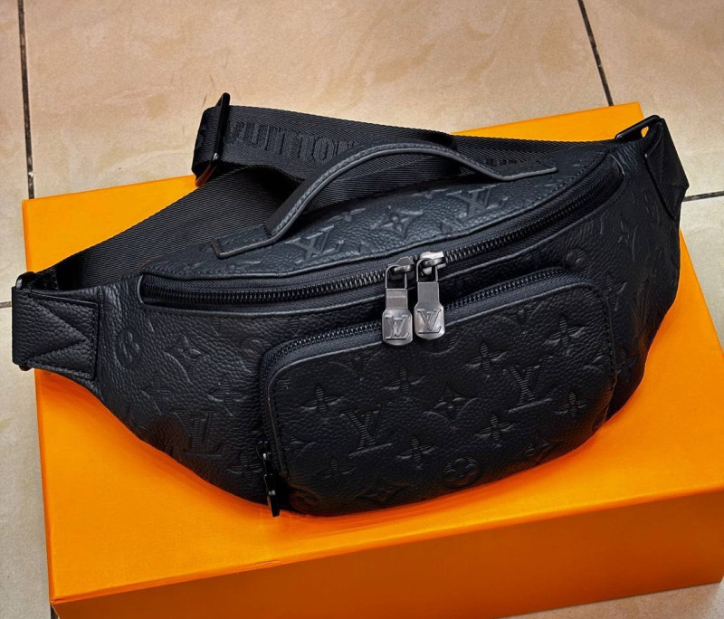 МУЖСКАЯ СУМКА СЛИНГ LOUIS VUITTON 