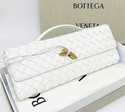 КЛАТЧ BOTTEGA VENETA 