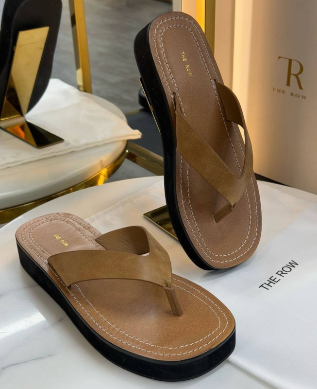 ШЛЕПКИ THE ROW 