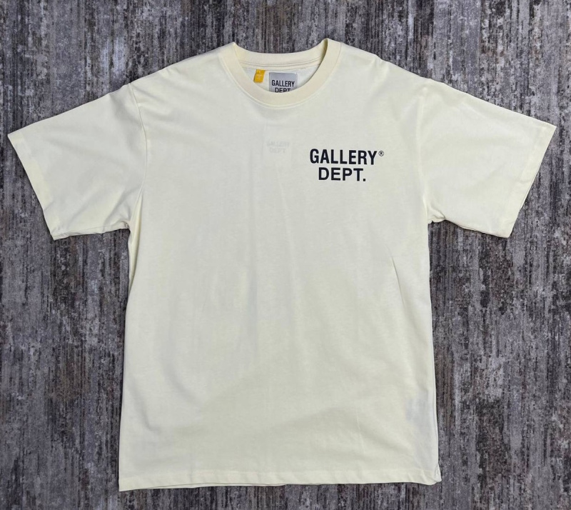 МУЖСКАЯ ФУТБОЛКА GALLERY DEPT 