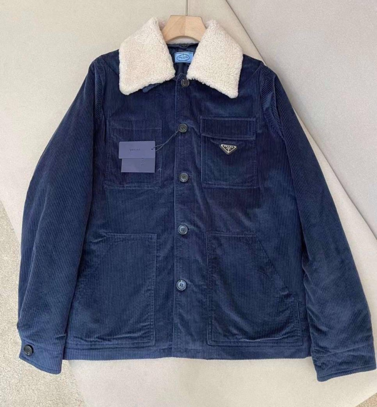 МУЖСКАЯ КУРТКА PRADA 