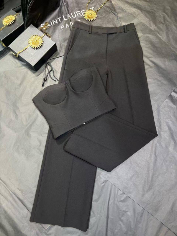 КОСТЮМ SAINT LAURENT 