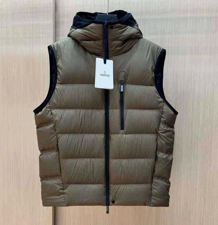 МУЖСКОЙ ЖИЛЕТ MONCLER 