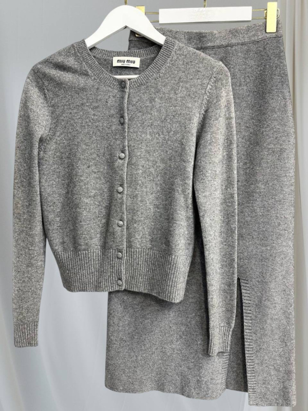 КОСТЮМ MIU MIU 