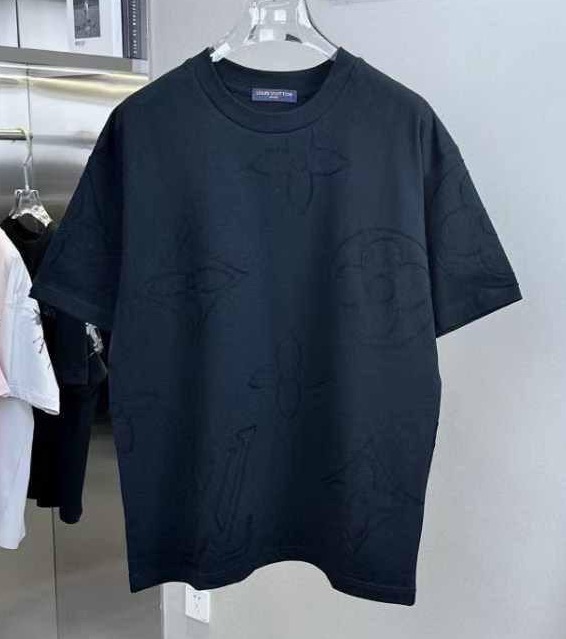 МУЖСКАЯ ФУТБОЛКА LOUIS VUITTON 