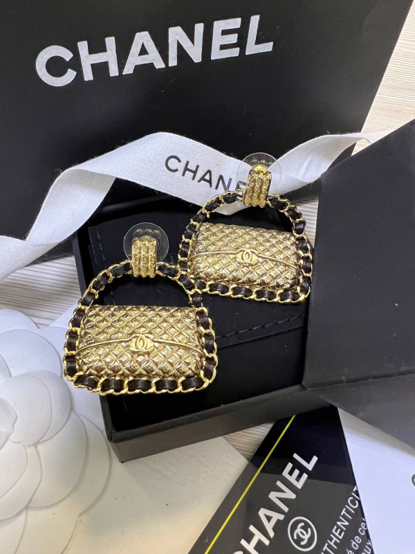 СЕРЬГИ CHANEL