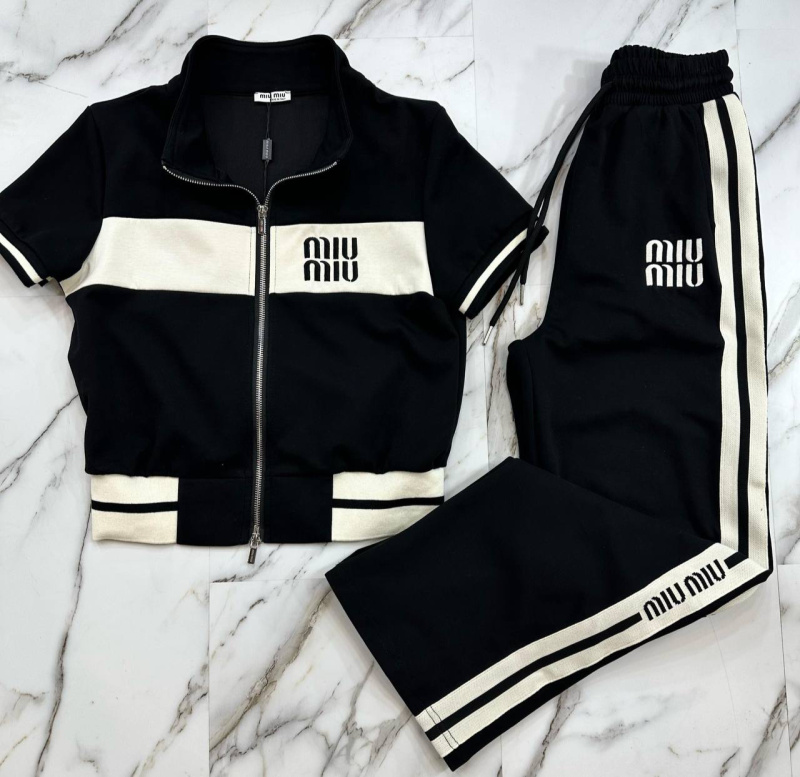 КОСТЮМ MIU MIU 