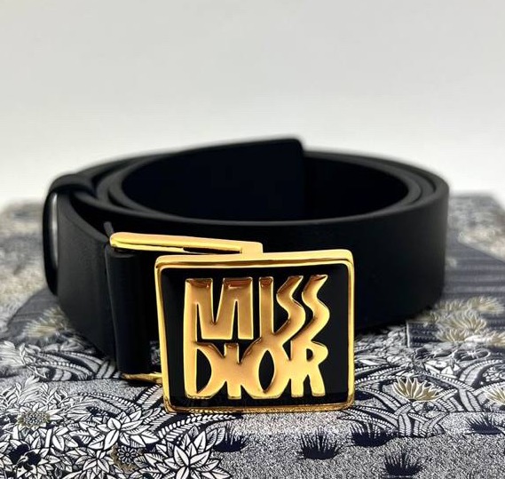 ЖЕНСКИЙ РЕМЕНЬ CHRISTIAN DIOR 