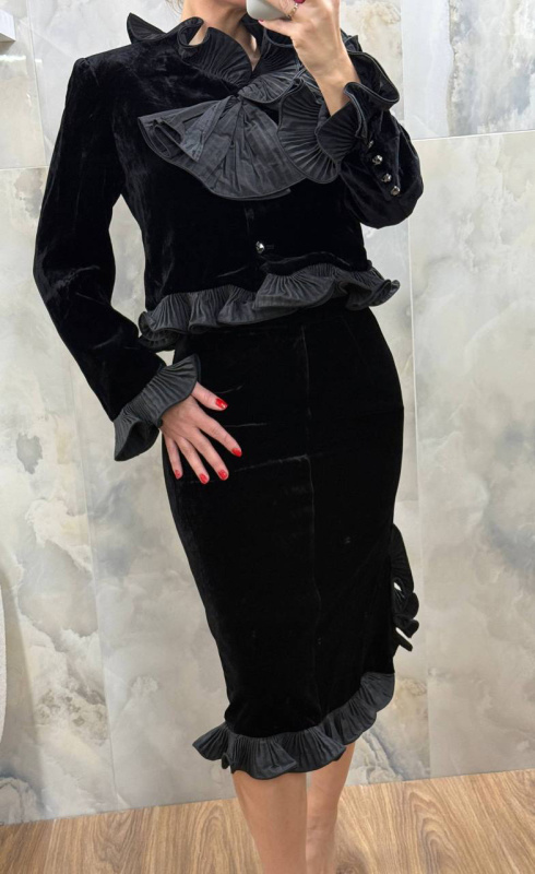 КОСТЮМ VALENTINO 