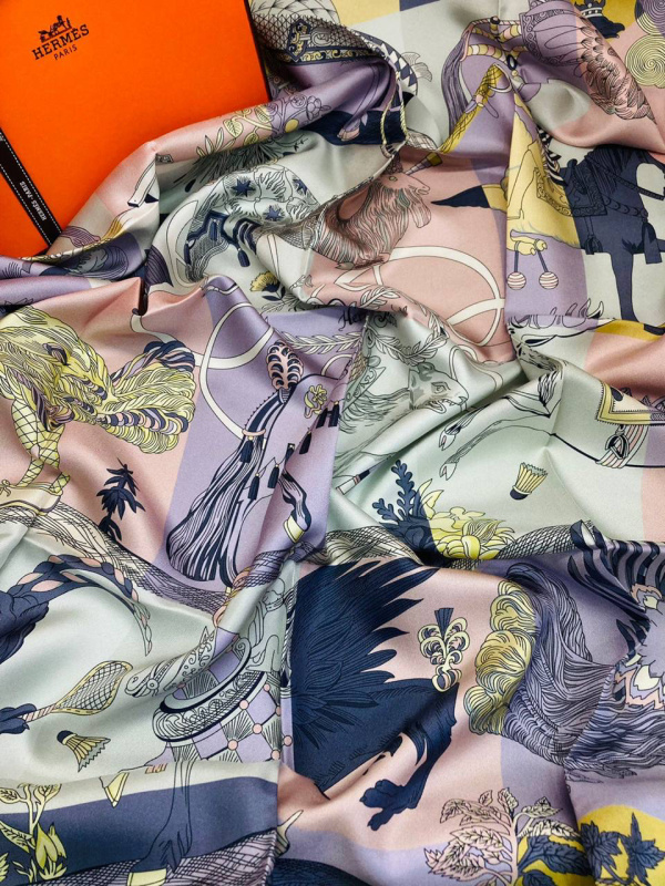 ПЛАТОК HERMES 