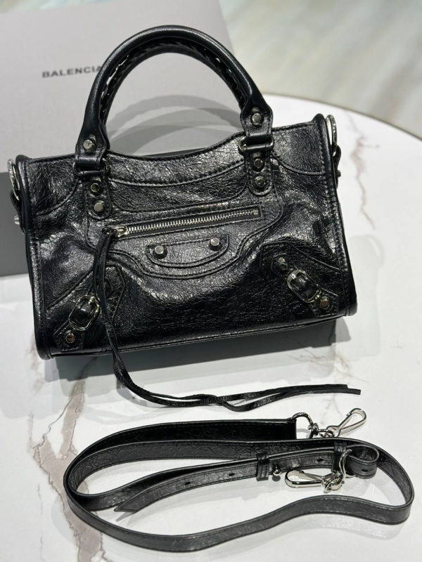 СУМКА BALENCIAGA 