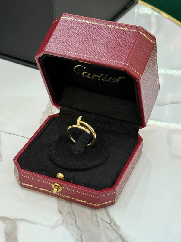КОЛЬЦО CARTIER