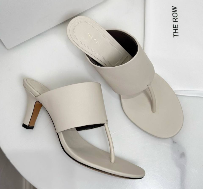 ШЛЕПКИ THE ROW 